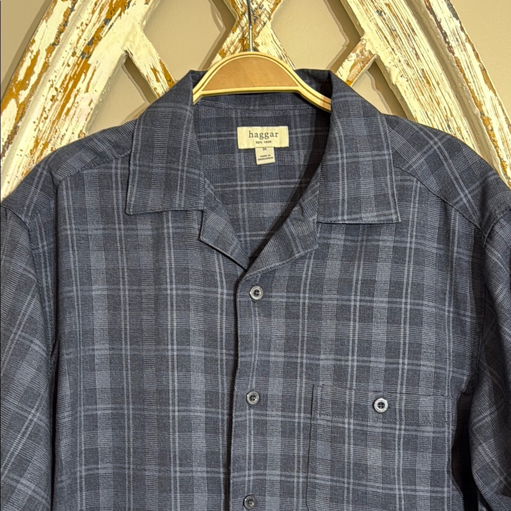 Haggar Blue Casual Button Down Shirt with Relaxed Fit
